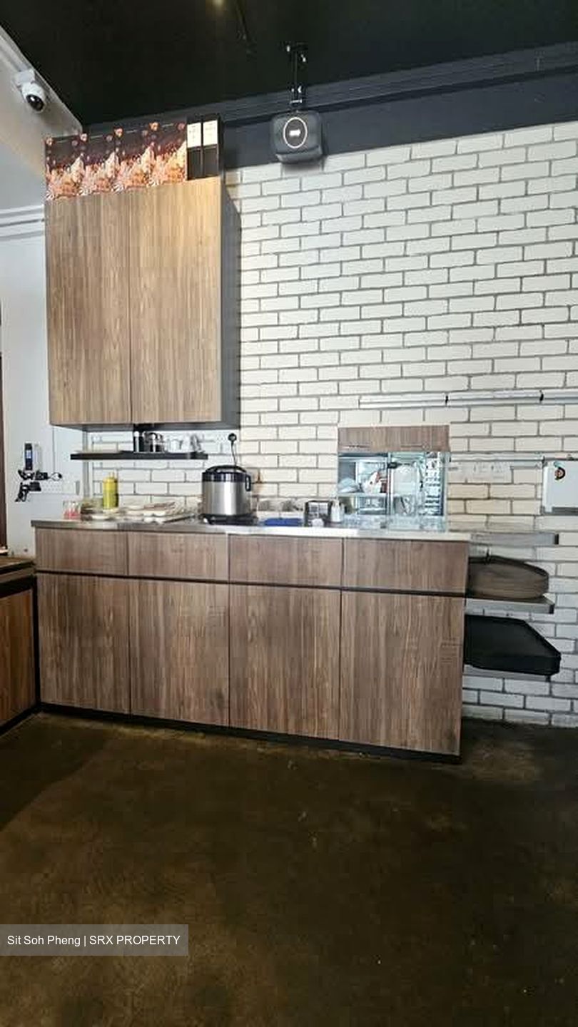 Geylang Road (D14), Shop House #538664181